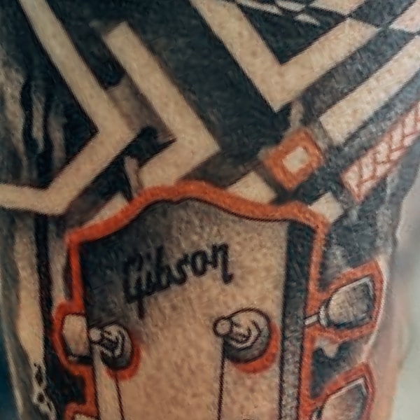 Gibson Tattoo Simon Sieber